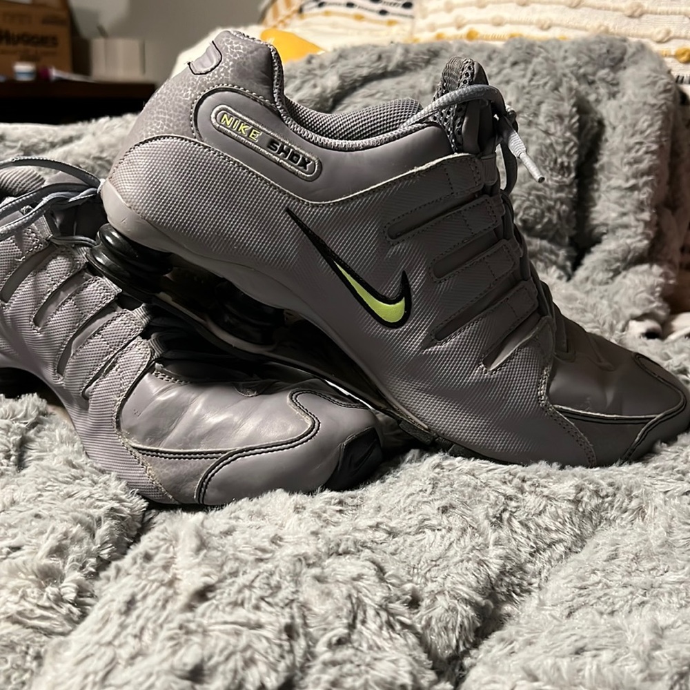 Men’s Nike Shox